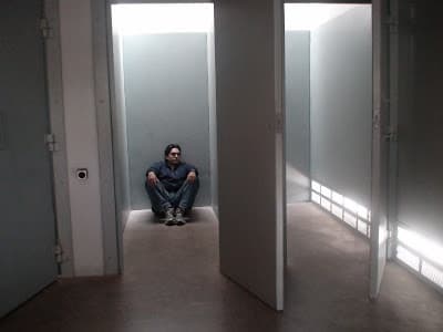 27 Años Encerrado solo por Exponer sus Ideas.