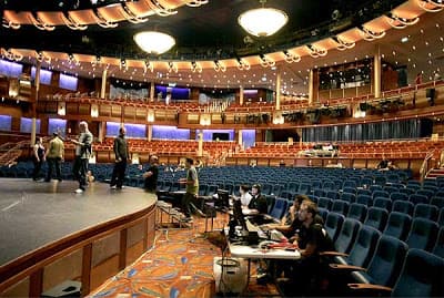 Soy anormal, creo que no me gustaria viajar aqui.