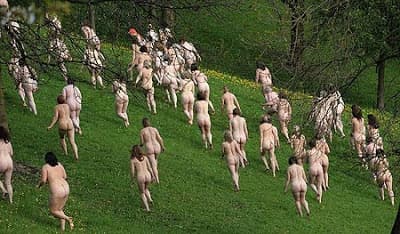Tunick ataca otra vez!!!