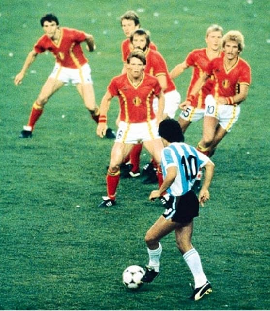 Es tiempo...debemos volver a jugar: Titula la foto!!!