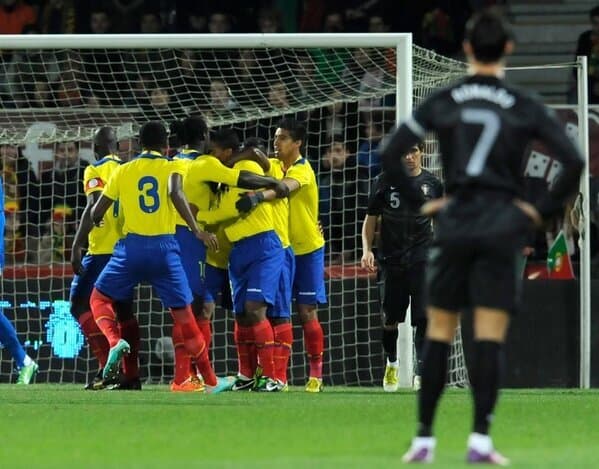 Es tiempo de volver a jugar...TITULA LA FOTO!!!