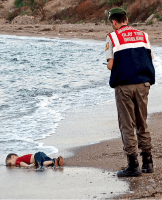 Podría esta foto cambiar el curso del trato al éxodo sirio?