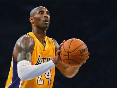 Se va Kobe y se despide asi