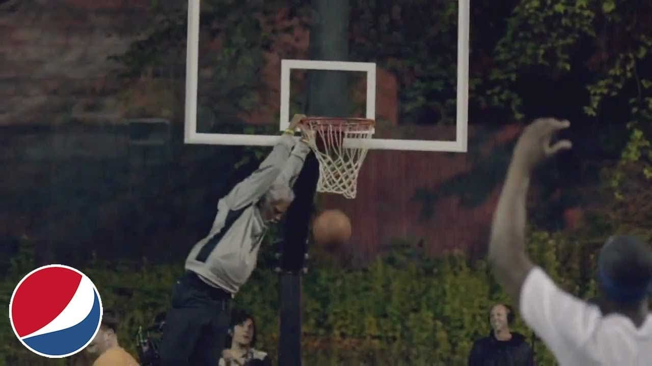 TIENEN QUE VER ESTO-El Tio Drew